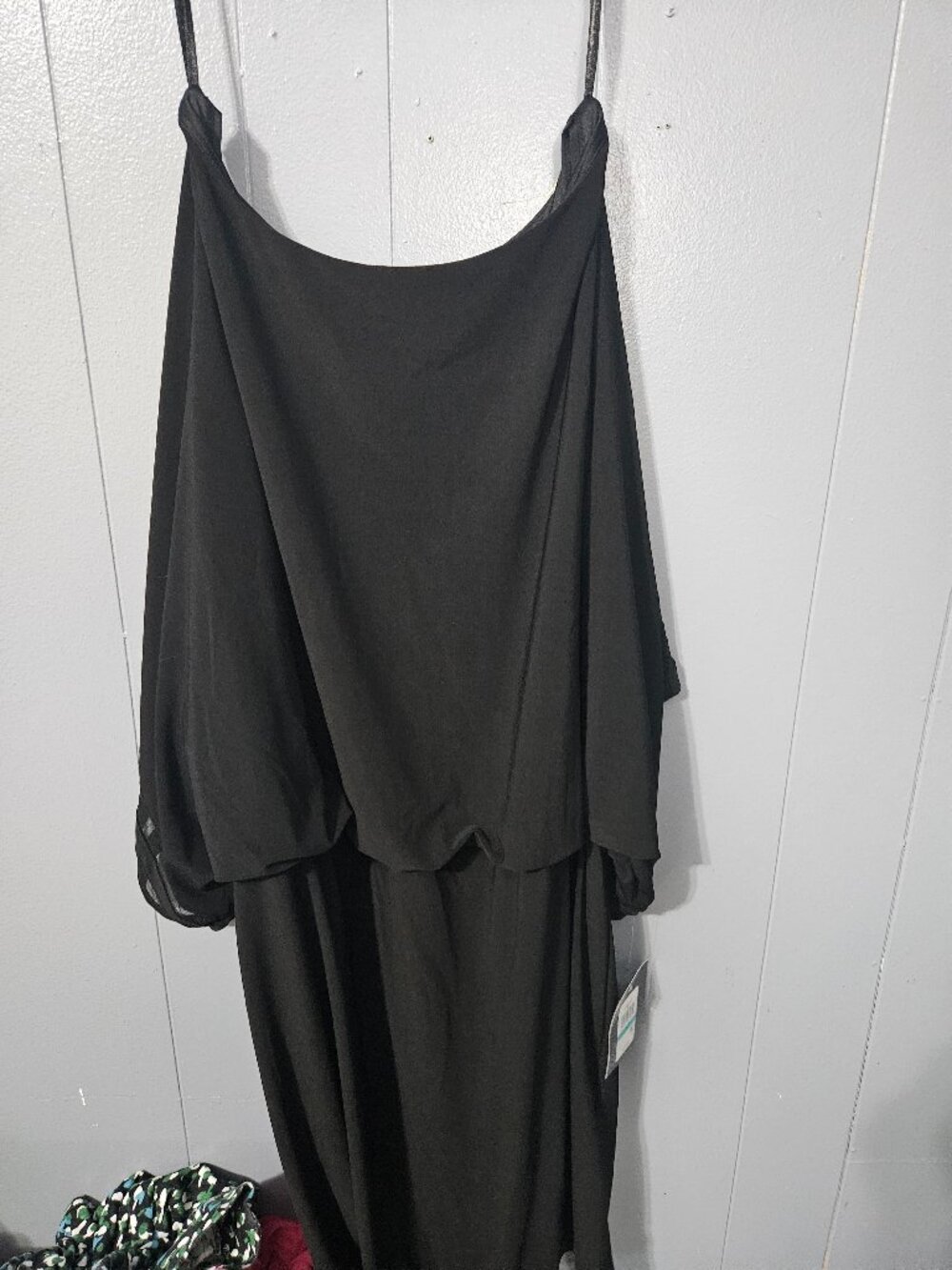 JNHI Black Jumpsuit Size 16 Blouson Sleeve Keyhole Back NWT